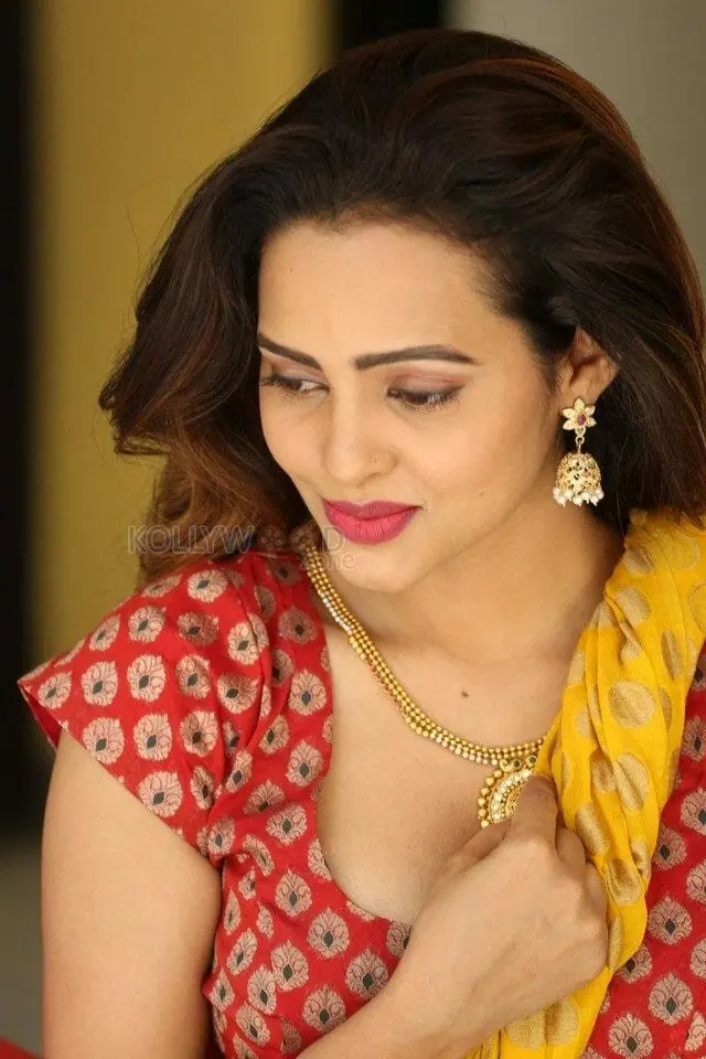 Actress Geetha Shah Hot Photos 67 74932 Kollywood Zone