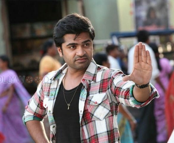 Gautam Menon waiting for Simbu
