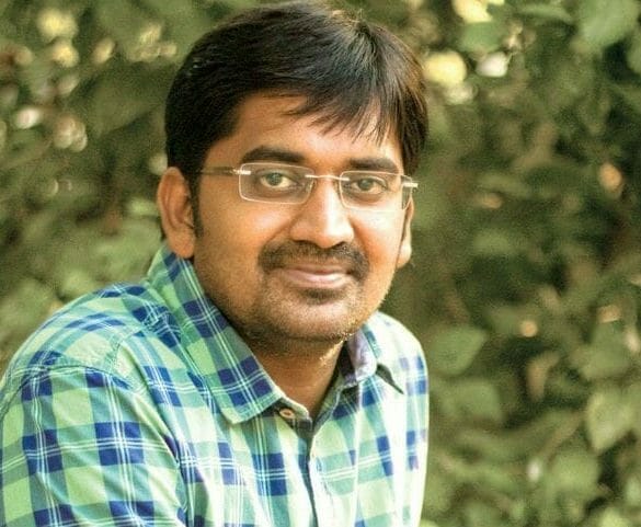 Vikram has recommended Karunakaran for Iru Mugan