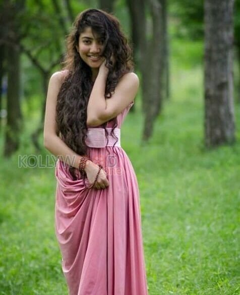 Sai Pallavi to pair with Ajith