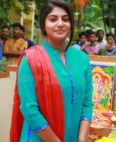 Manjima Mohan pairs with Udhayanidhi