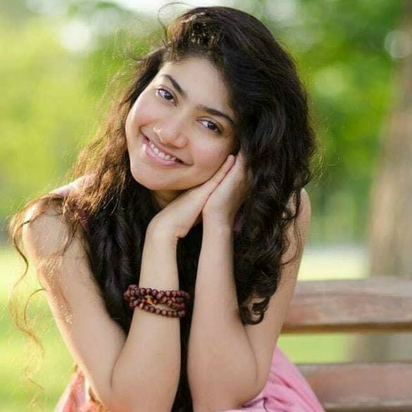 Sai Pallavi pairs Vikram for his next