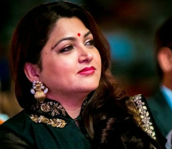 Kushboo shows her solidarity for Kamal Haasan