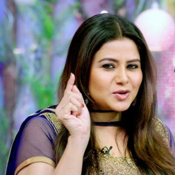 Sangeetha is hosting Natchathira Jannal Season 2