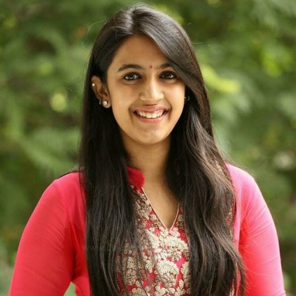 Chiranjeevi’s Niece Niharika is Ready for Her Debut