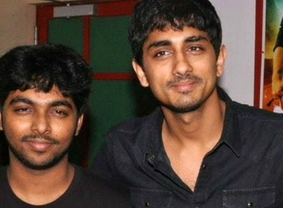 Sasi ready with Rettai Kombu!