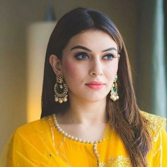 Shocking alert! Hansika turns Muslim!