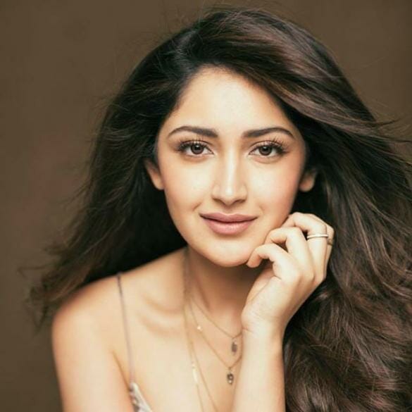 Sayesha Saigal to debut in Sandalwood!