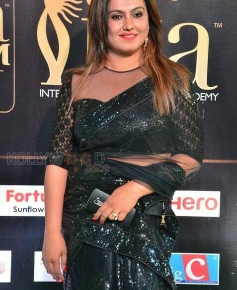 This heroine hopes to shed her glamour image