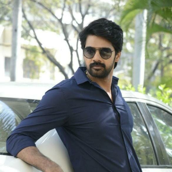 Naveen Chandra joins Dhanush for his next