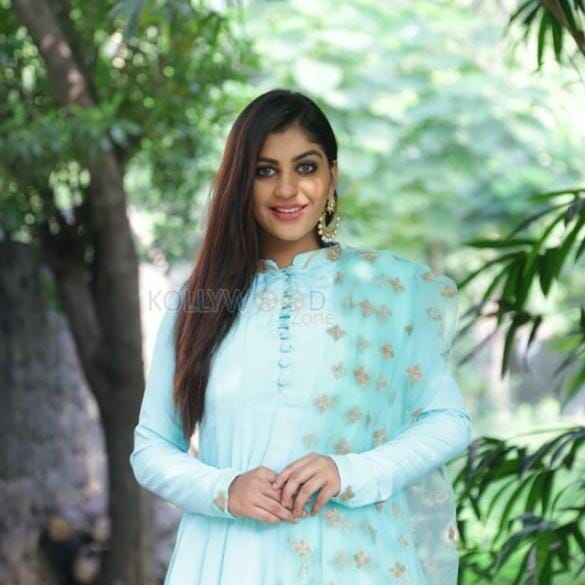 Yashika Anand talks about love failures and offers tips to deal with break ups