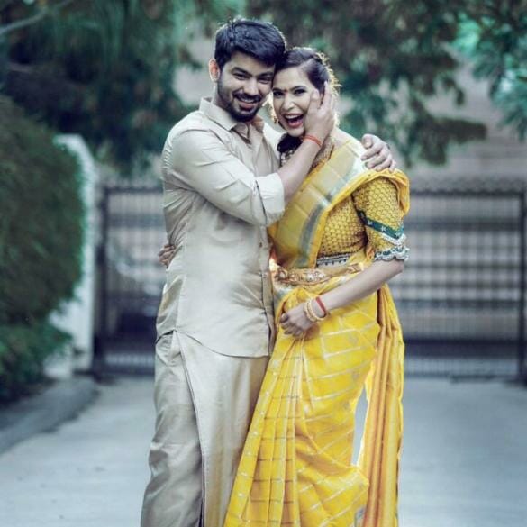 Actor Mahat gets engaged to Prachi Mishra