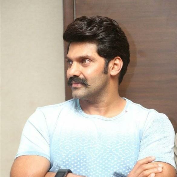 Arya’s next flick to be tilted as Minnal Veeran