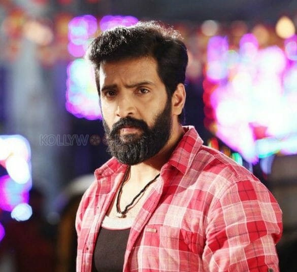 Santhanam teams up with director Kannan for his next