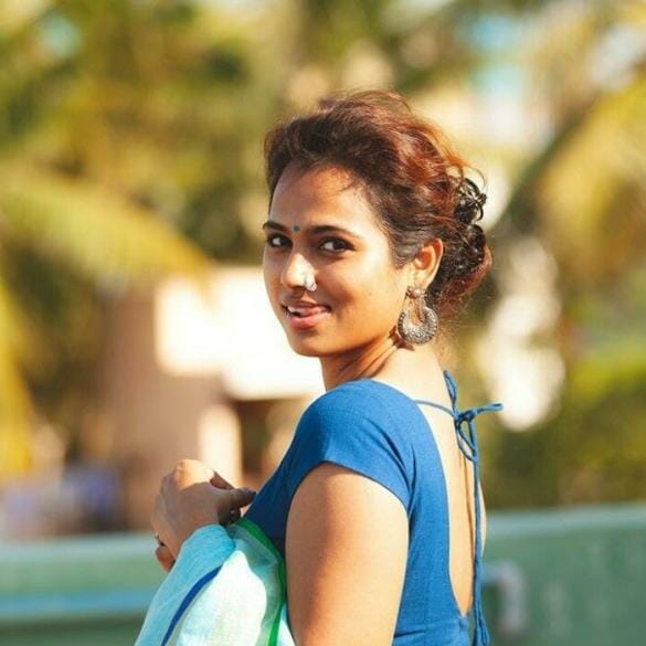 Ramya Pandian opens up about her hot saree photo shoot!