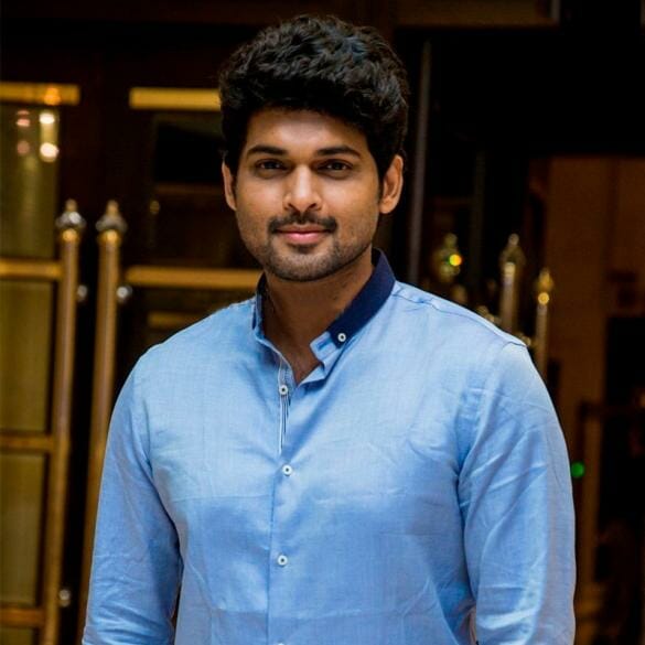 Actor Ajmal to have four heroines for his next!