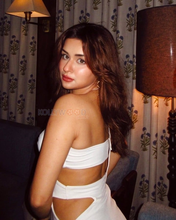 Glam Hot Avneet Kaur in a Short White Cutout Dress Photos 02