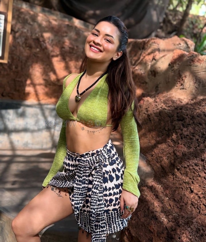 Super Hot Avneet Kaur in a Long Sleeved Olive Green Bralette with a Mini Skirt Photos 06