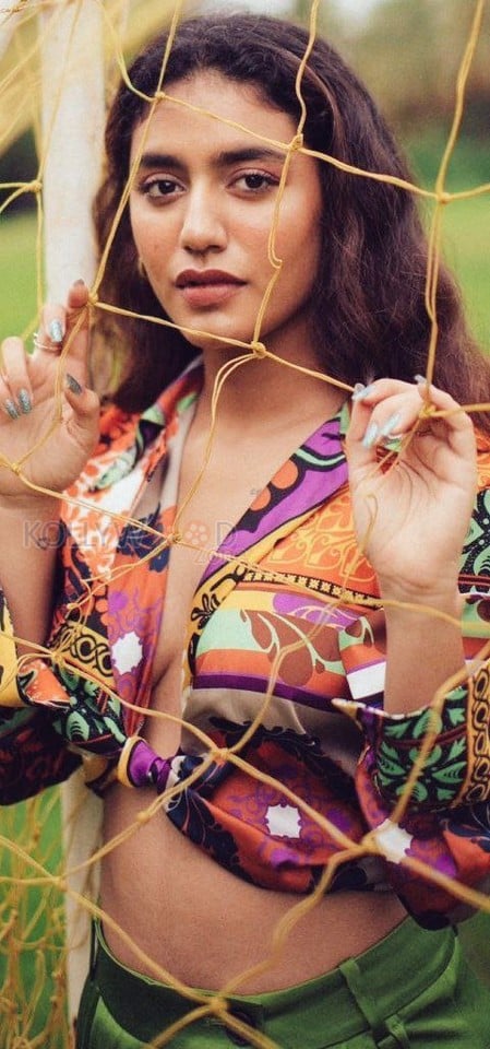 3 Monkeys Actress Priya Prakash Varrier Pictures 04