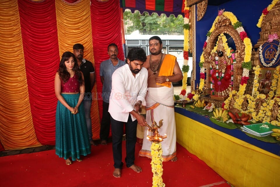 Aalambana Movie Pooja Stills