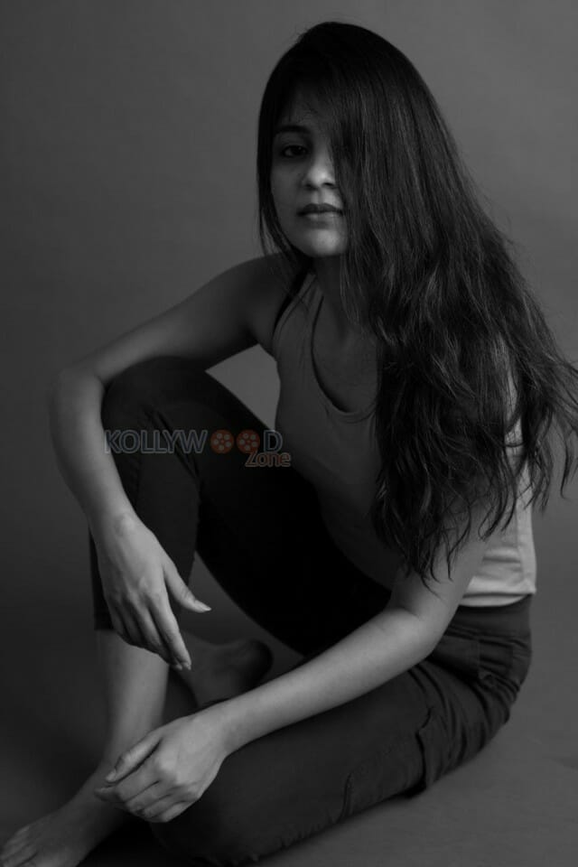 Actress Aditi Balan Black and White Photoshoot Pictures 04