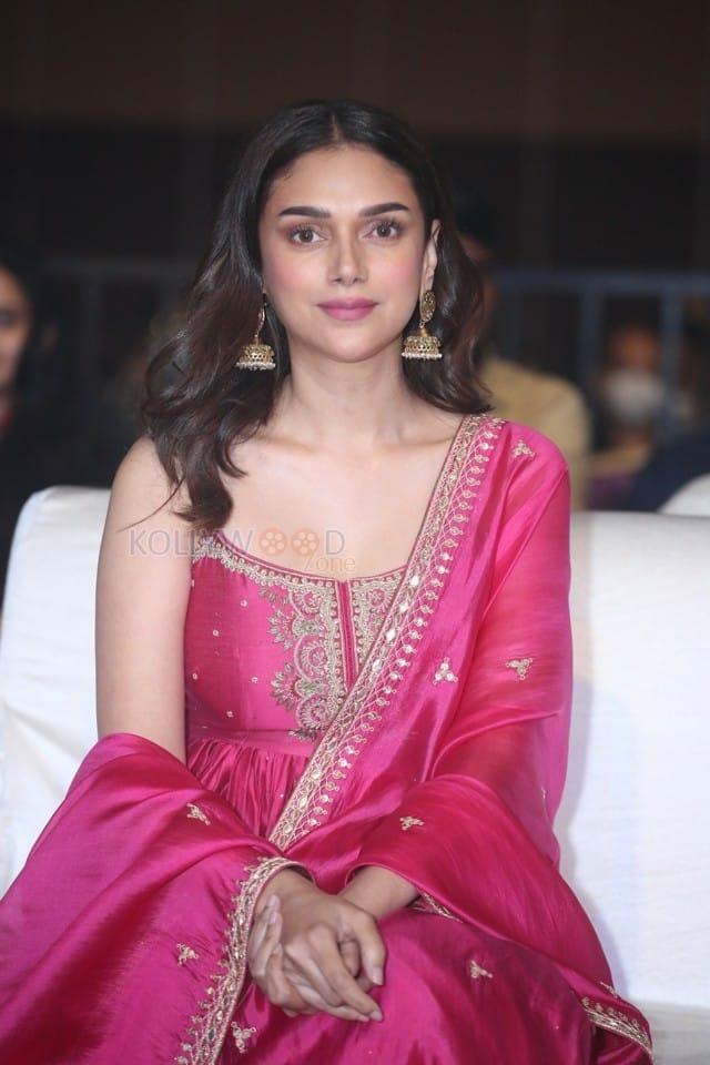 Actress Aditi Rao Hydari at Maha Samudram Movie Pre Release Event Pictures 09