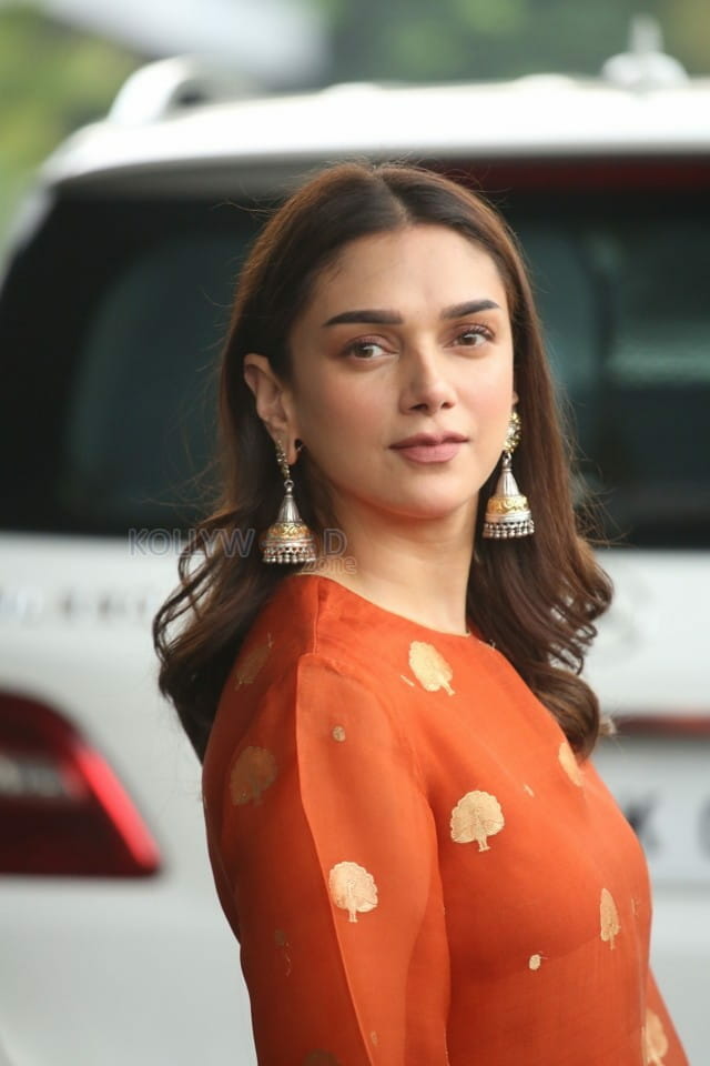 Actress Aditi Rao Hydari at Maha Samudram Movie Press Meet Pictures 05