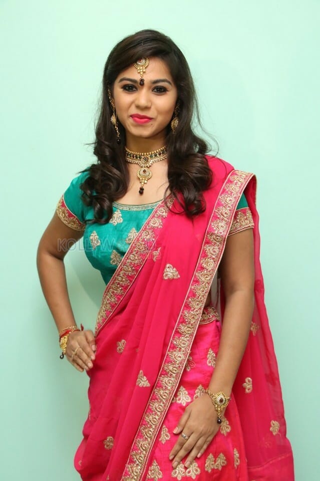 Actress Aishwarya Lakshmi At Lanzo Unisex Salon Launch And Fashion Show Photos