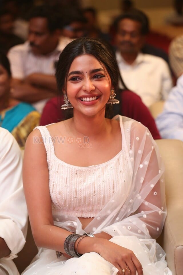Actress Aishwarya Lekshmi At Action Movie Pre release Event Photos