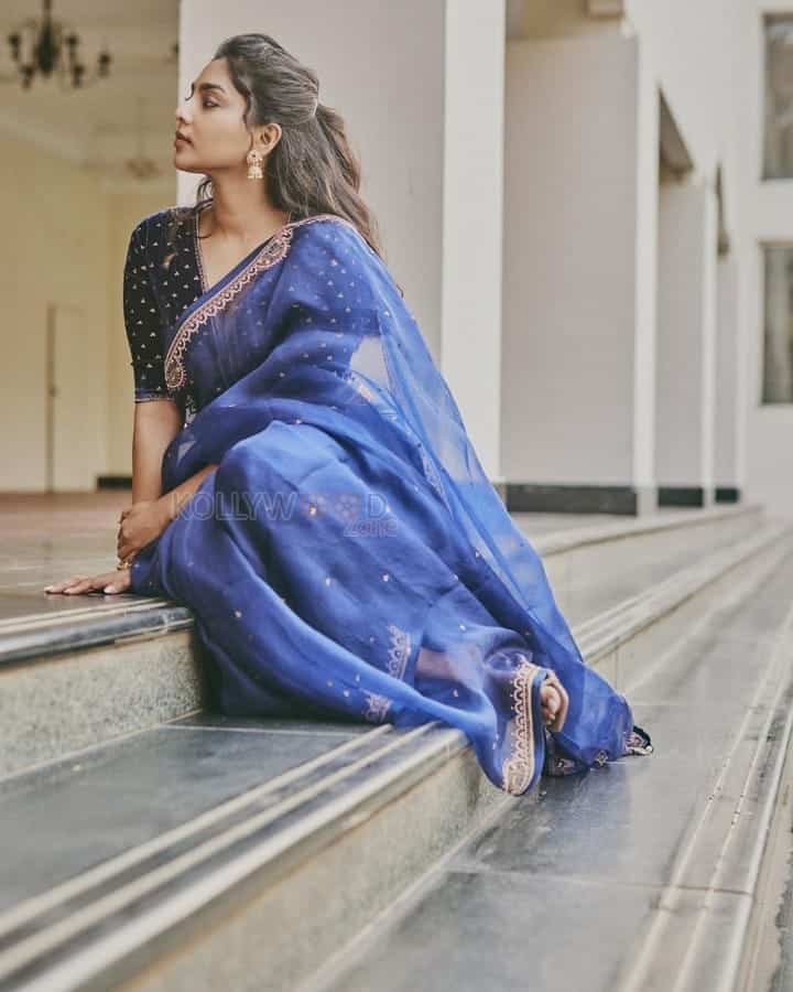 Actress Aishwarya Lekshmi in a Royal Blue Silk Saree with Velvet Blouse Pictures 02