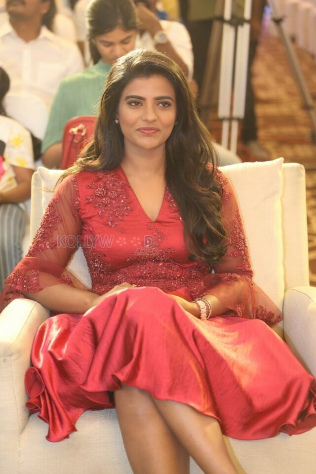 Actress Aishwarya Rajesh At Kousalya Krishna Murthy Audio Function Pictures