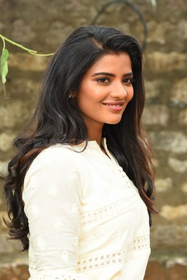 Actress Aishwarya Rajesh At Mis S Match Movie Press Meet Photos