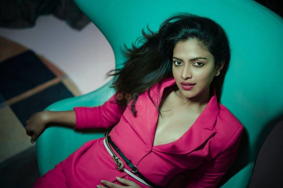 Actress Amala Paul Revealing Chest Picture 01