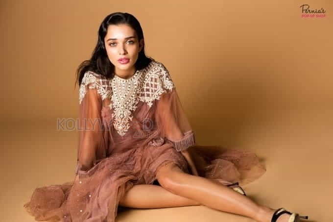 Actress Amy Jackson New Photoshoot Pictures