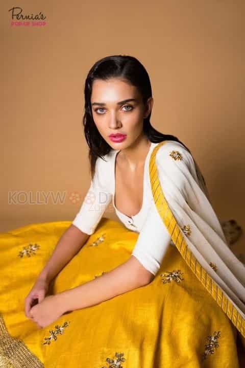 Actress Amy Jackson New Photoshoot Pictures