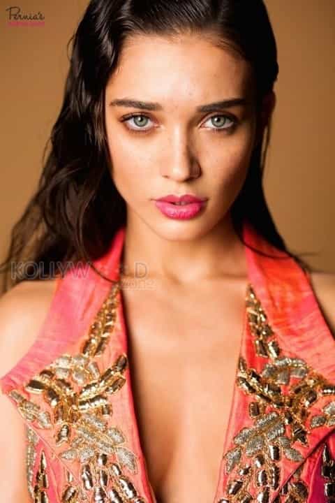 Actress Amy Jackson New Photoshoot Pictures