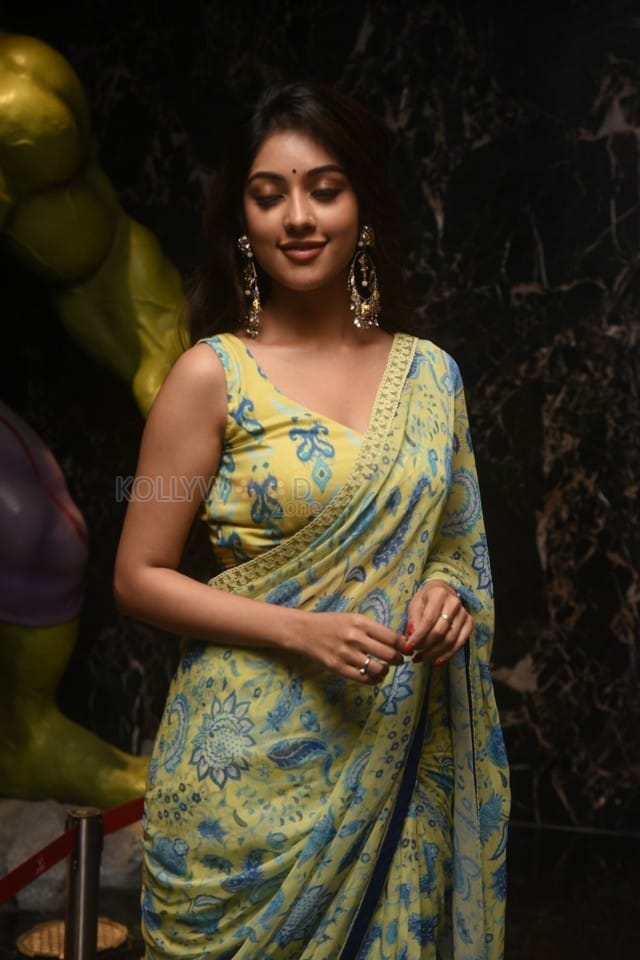 Actress Anu Emmanuel at Maha Samudram Movie Trailer Launch Photos 30