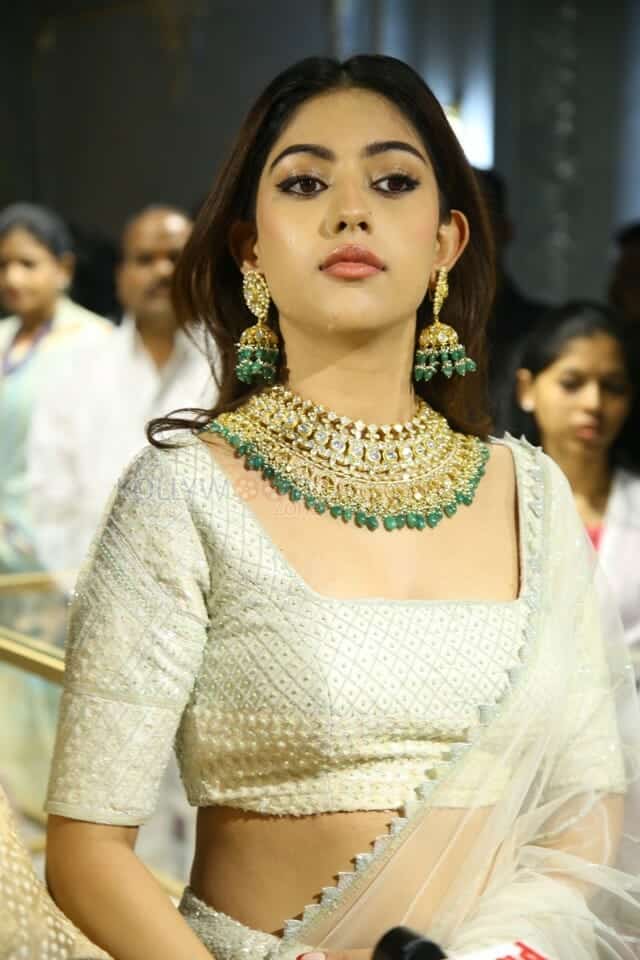 Actress Anu Emmanuel at SR Jewellery Exclusive Studio Launch Photos 03