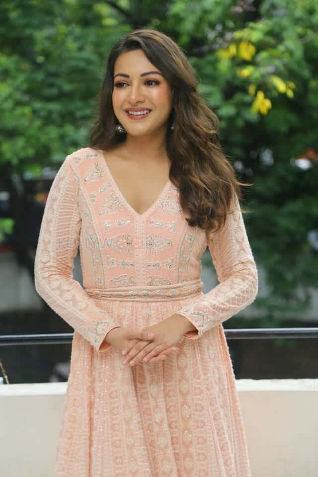 Actress Catherine Tresa at Sandeep Madhav New Movie Opening Pictures 02