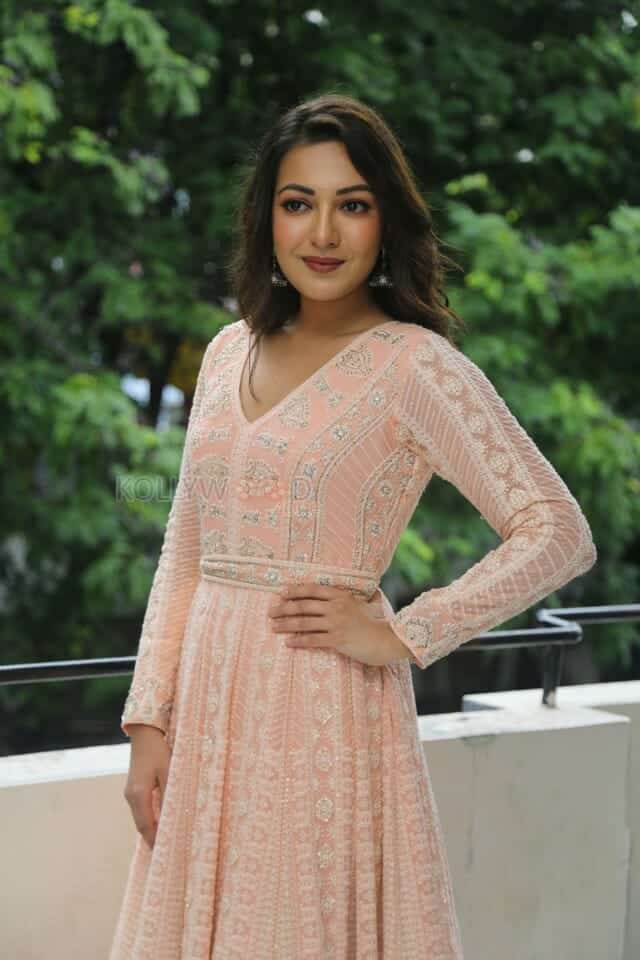 Actress Catherine Tresa at Sandeep Madhav New Movie Opening Pictures 13