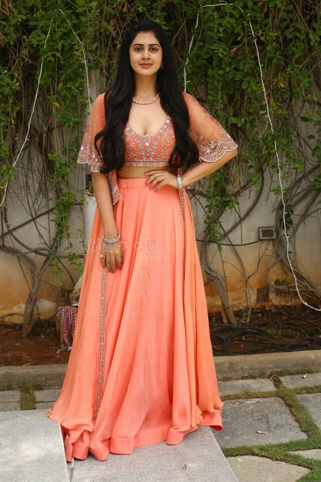 Actress Gehna Sippy at Chor Bazar Movie Press Meet Photos 08