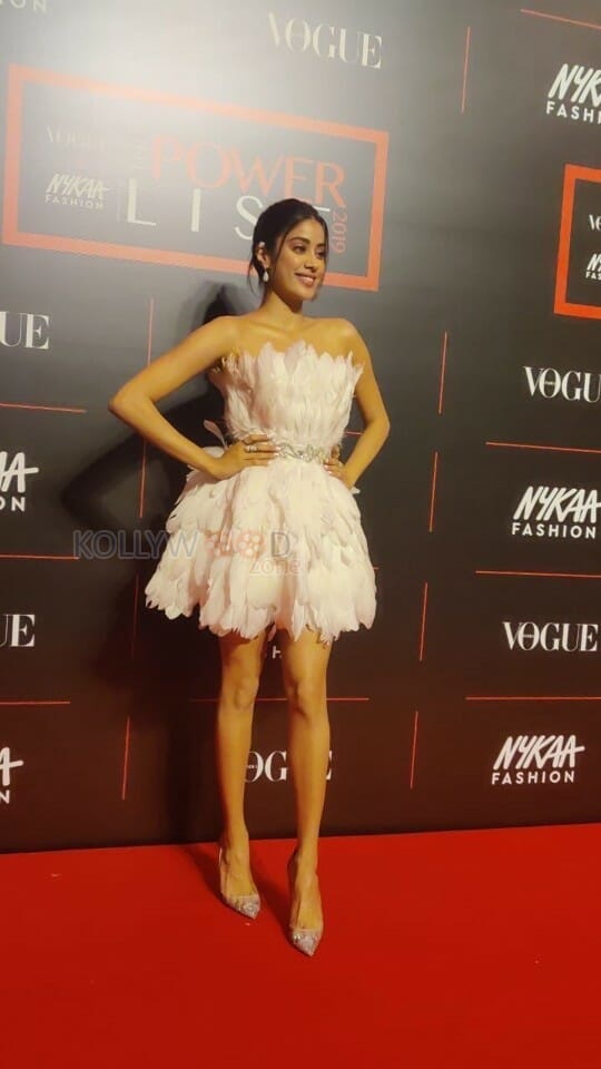 Actress Janhvi Kapoor At Nykaa Fashion Show Pictures