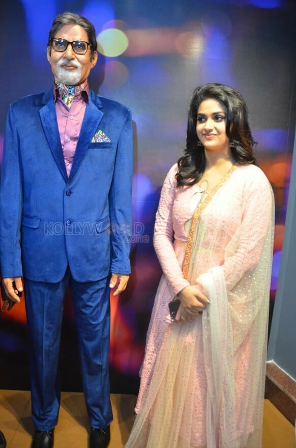 Actress Keerthi Suresh At Live Art Museum Photos