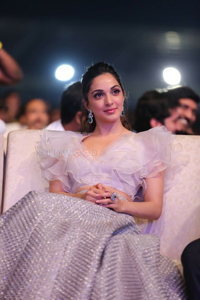 Actress Kiara Advani At Bharat Bahiranga Sabha Photos