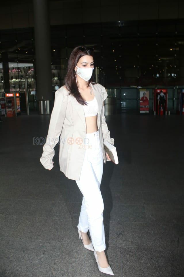 Actress Kriti Sanon spotted at Airport Arrival Stills