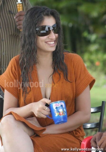 Actress Lakshmi Rai Cleavage Photos