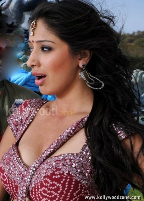 Actress Lakshmi Rai Hot Cleavage Photos