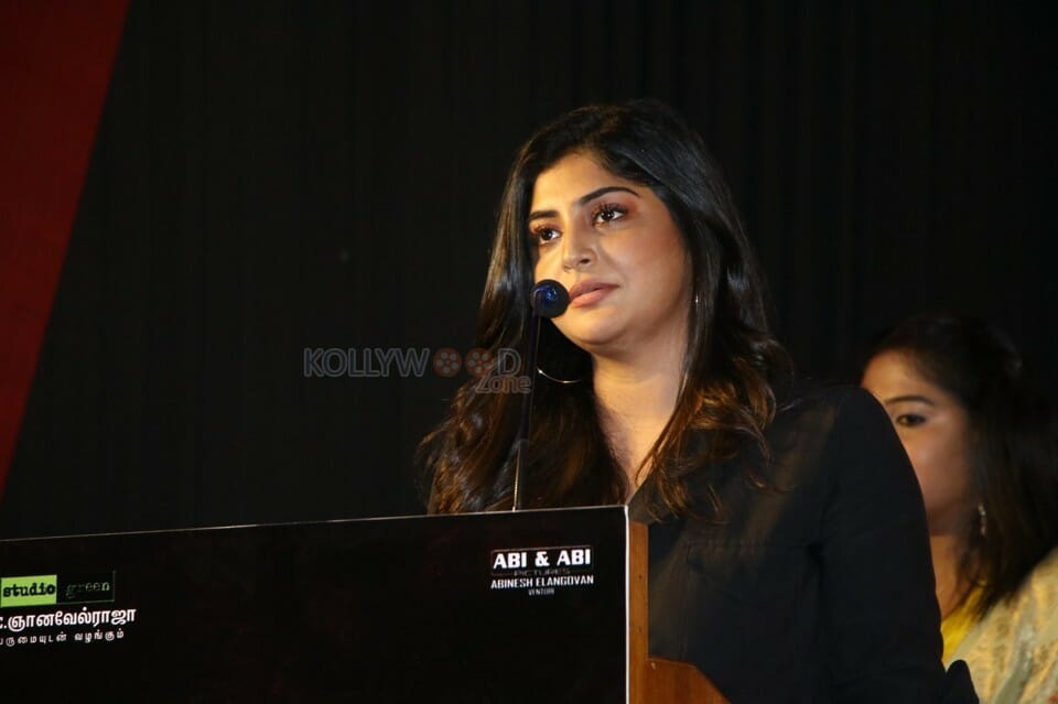 Actress Manjima Mohan At Devarattam Movie Press Meet Stills