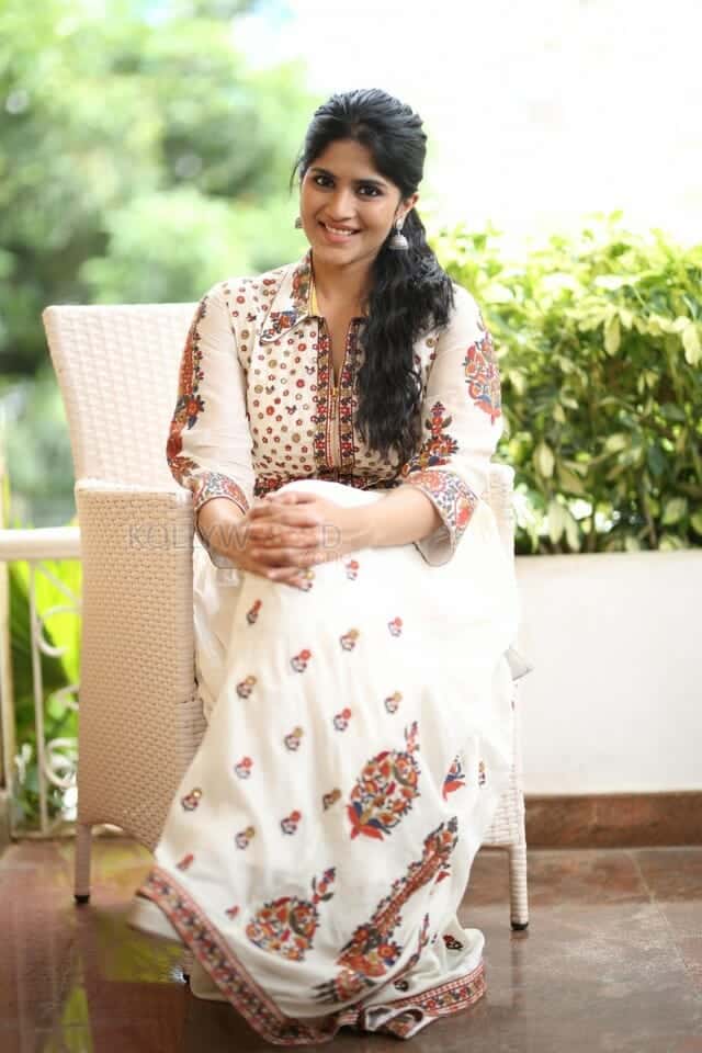 Actress Megha Akash at Ravanasura Interview Photos 15