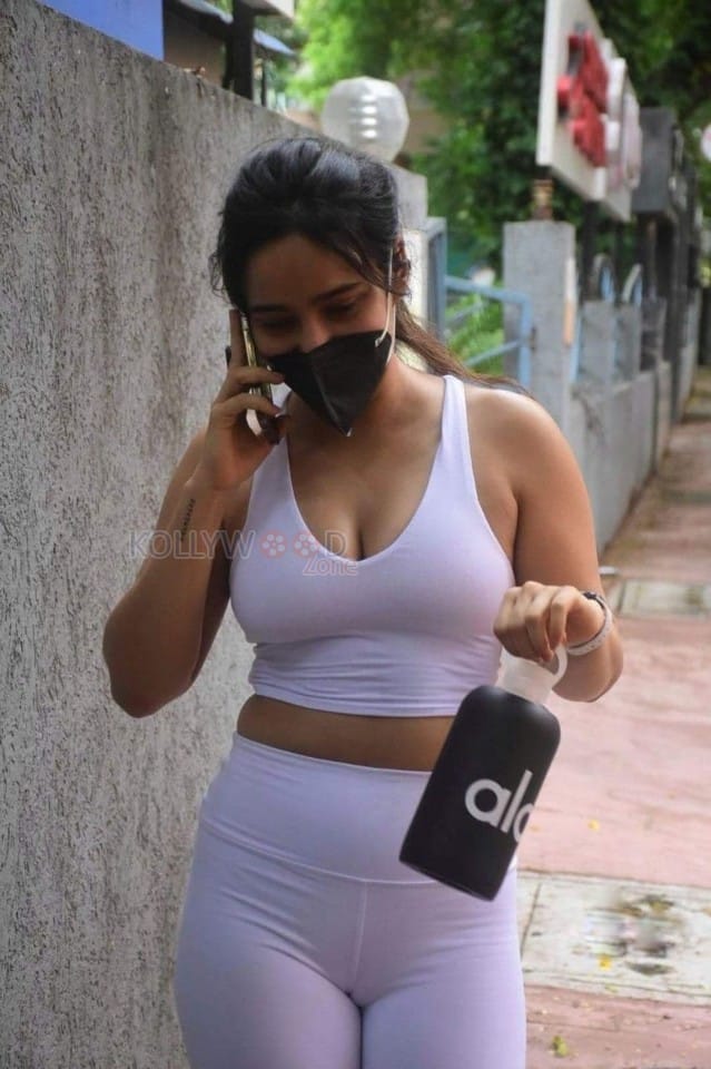 Actress Neha Sharma Hot and Sexy Workout Pictures